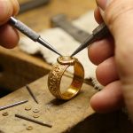 Las joyas heredadas encuentran una segunda vida a través del diseño artesanal