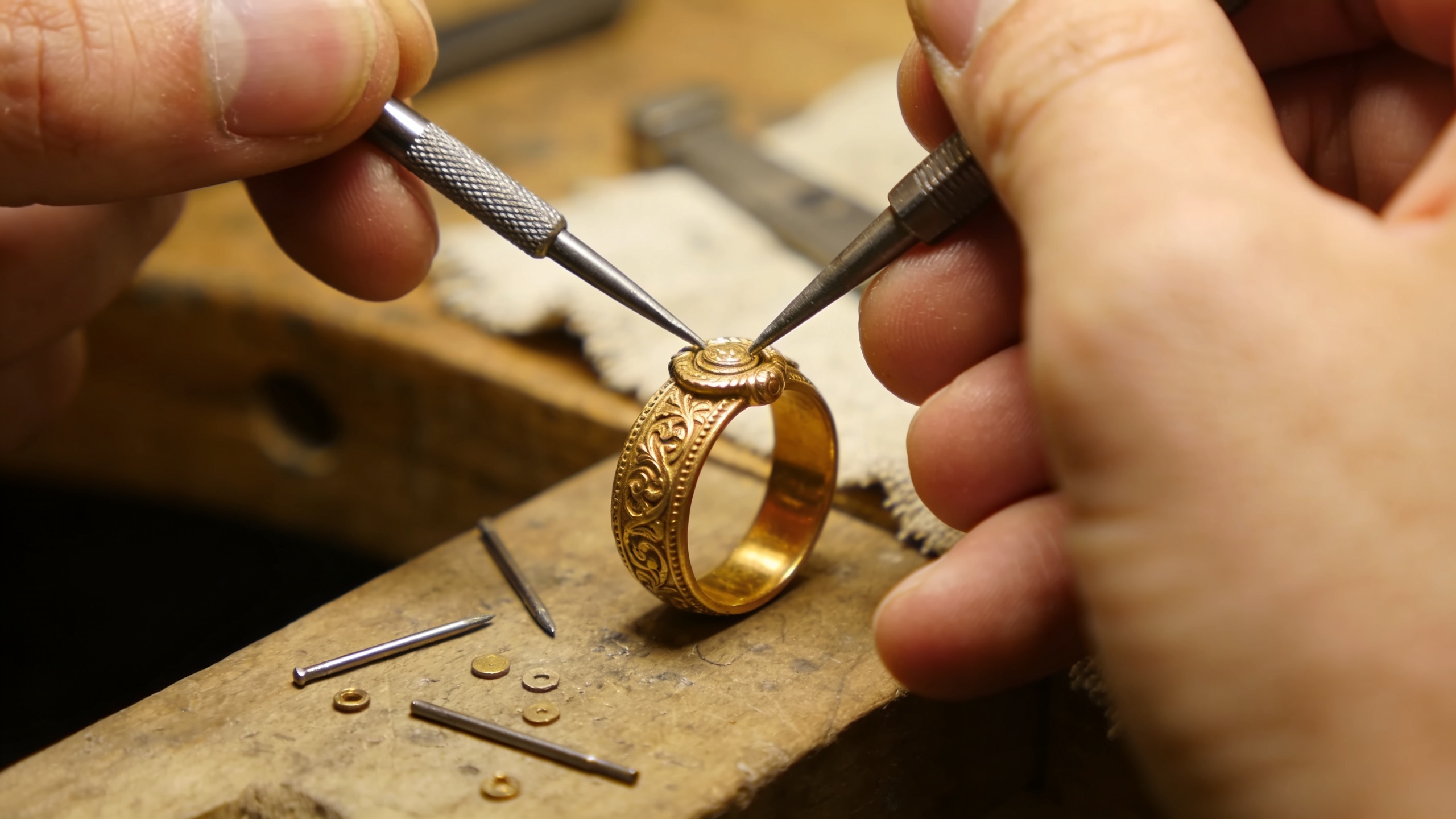 Las joyas heredadas encuentran una segunda vida a través del diseño artesanal